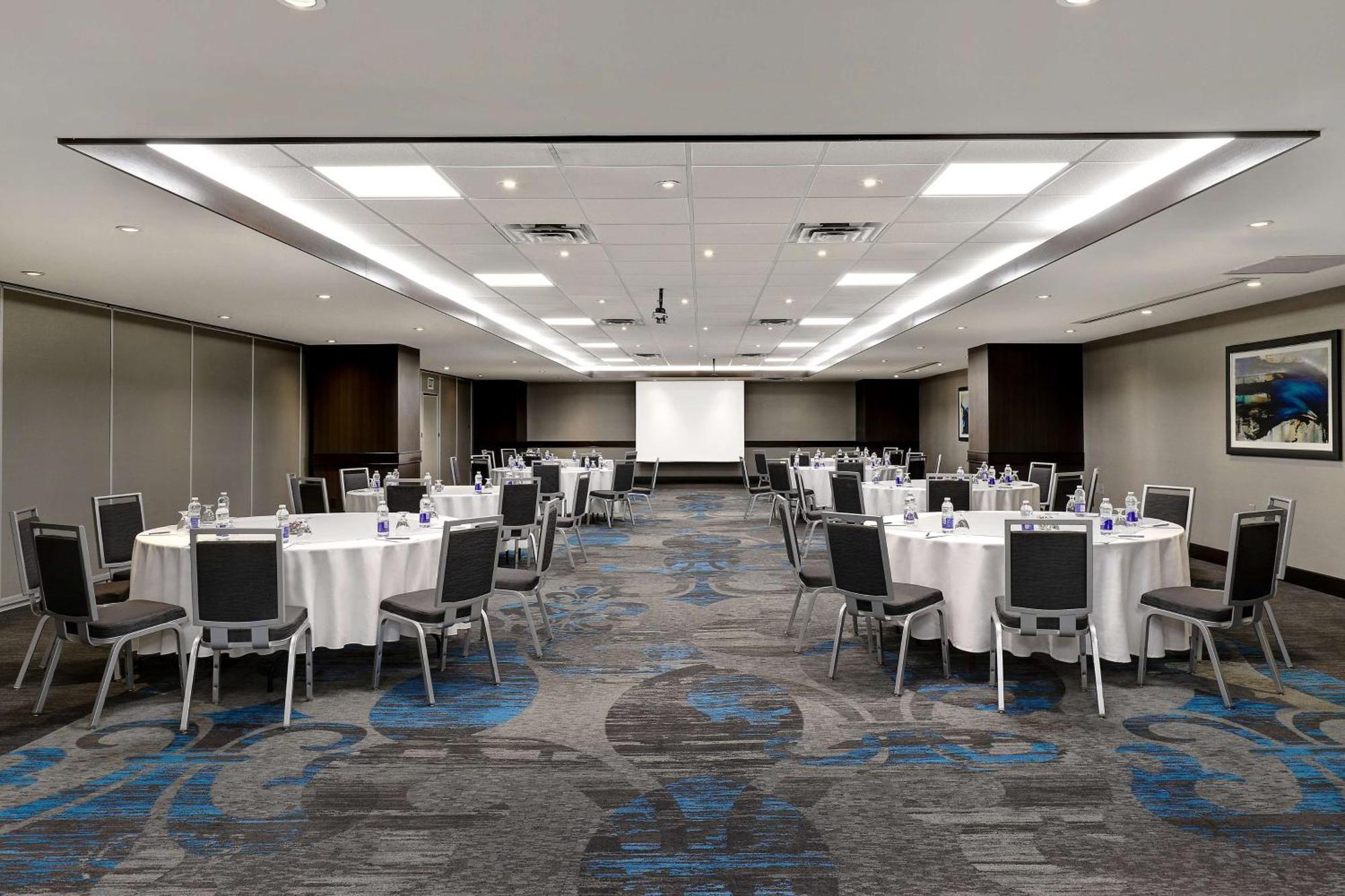 Embassy Suites By Hilton Niagara Falls/ Fallsview Esterno foto