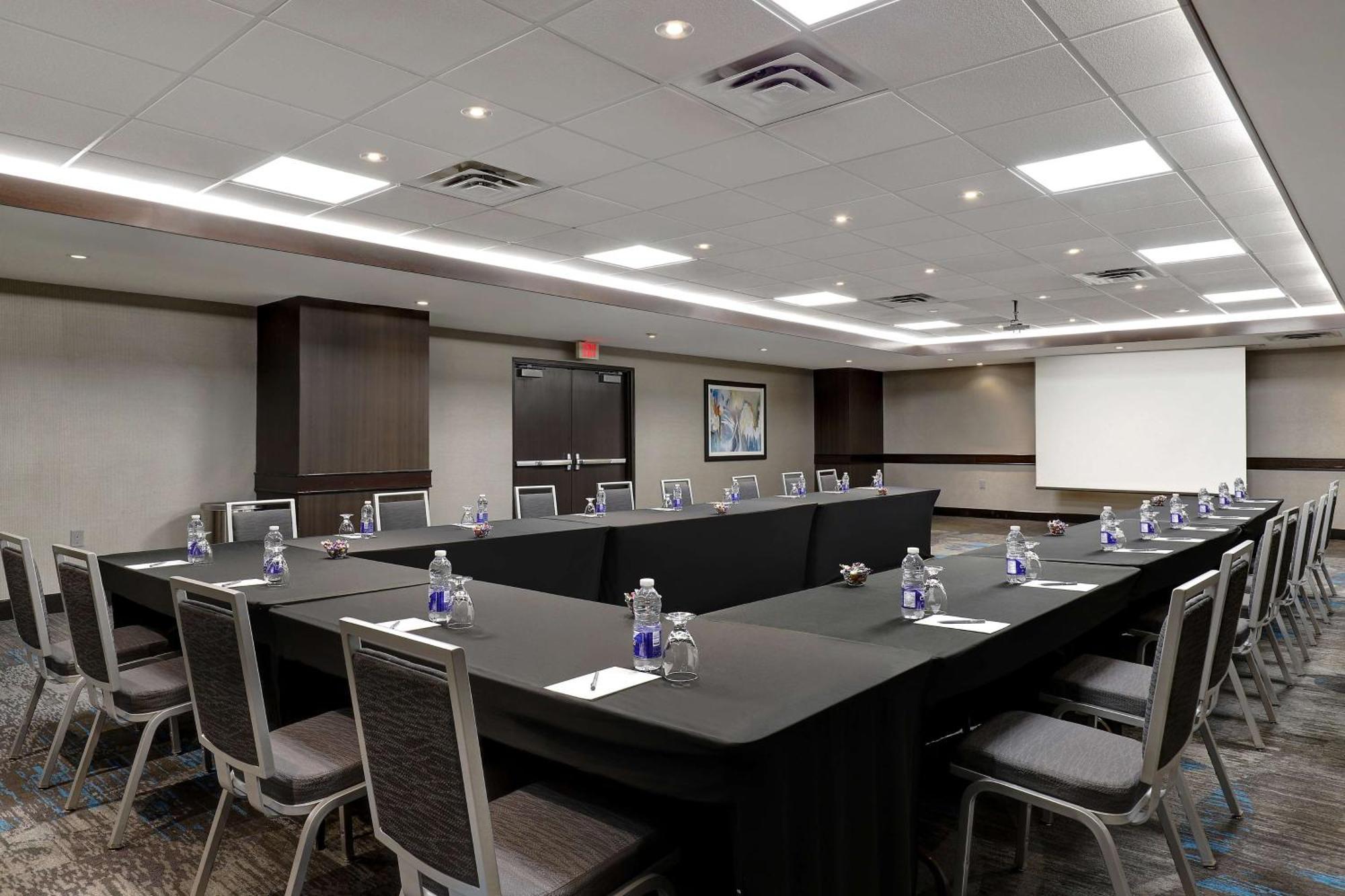 Embassy Suites By Hilton Niagara Falls/ Fallsview Esterno foto