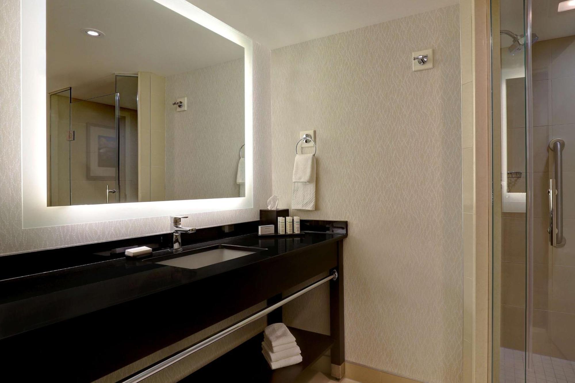 Embassy Suites By Hilton Niagara Falls/ Fallsview Esterno foto