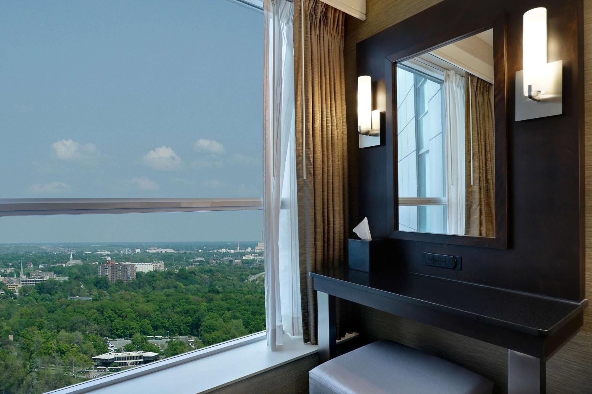 Embassy Suites By Hilton Niagara Falls/ Fallsview Esterno foto