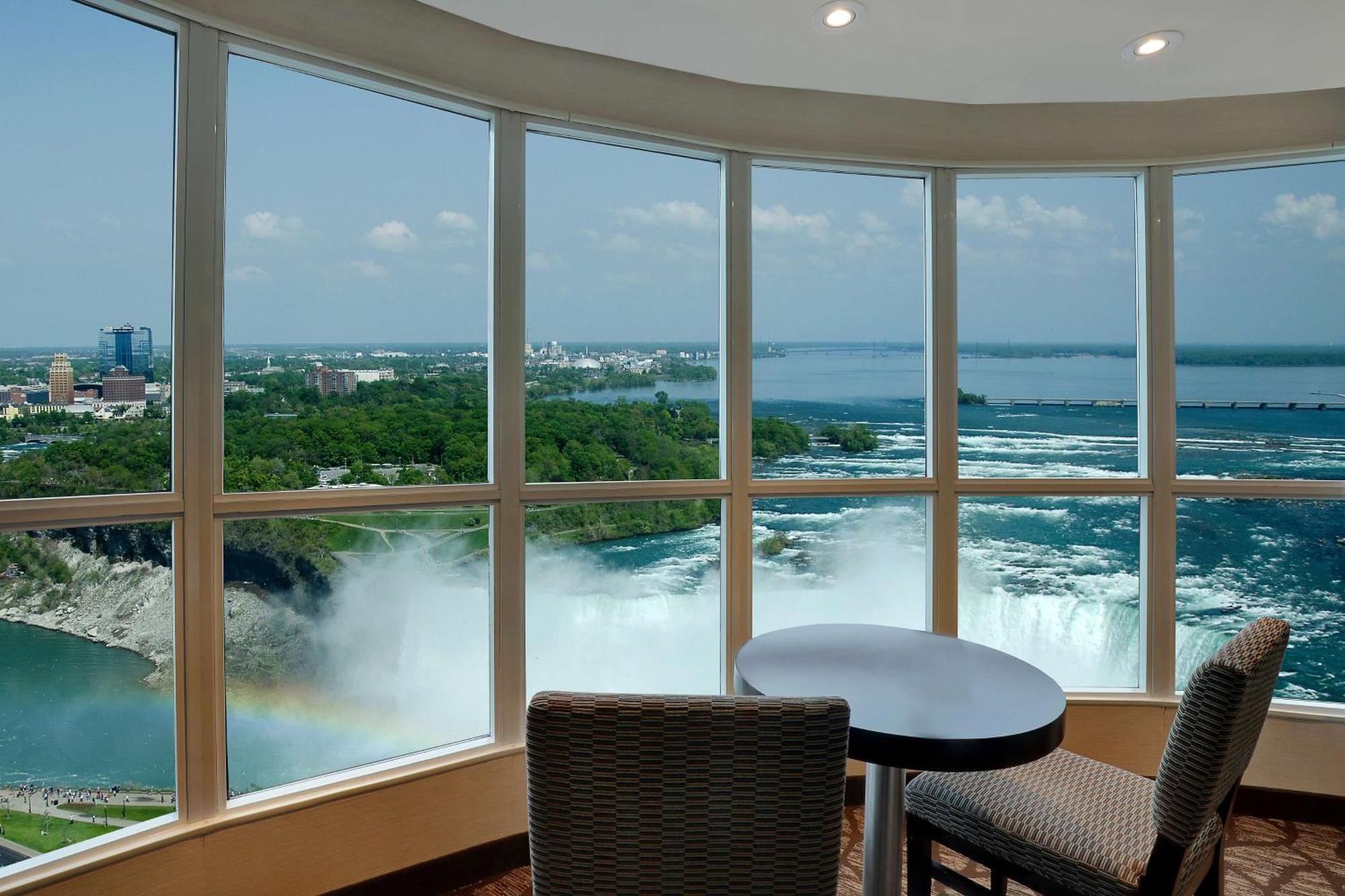 Embassy Suites By Hilton Niagara Falls/ Fallsview Esterno foto